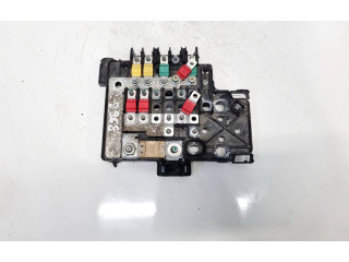 Блок предохранителей  101327200E, 1013272-00-E   Tesla Model S    