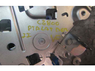 Замок багажника 825087319R    Dacia Dokker  -  года