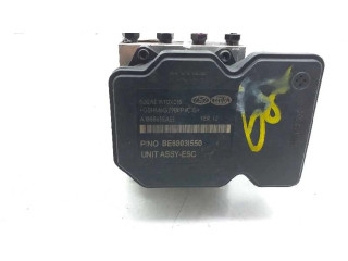 Jednotka ABS 589203Z600   Hyundai i40 2011