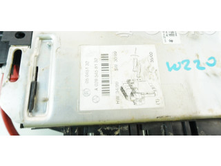   Pojistková skříňka A0285458132   Mercede-Benz S W220 1998
