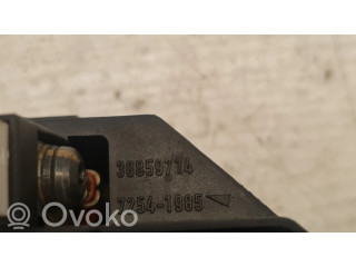   Pojistková skříňka 30859714, 72541985   Volvo S40, V40 2003