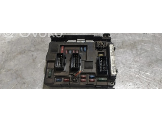 Блок предохранителей S118470003D, 964349888000   Citroen C5    