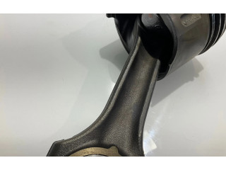 Píst    Mercedes-Benz E W211    648.961 