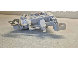   Pojistková skříňka 8198050030, 9098702022   Toyota Land Cruiser (J120) 2003