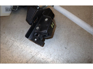 Замок багажника 9818171480    Peugeot Partner 2008 - 2014 года