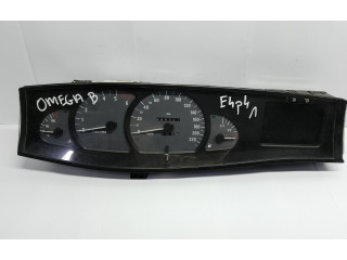 Панель приборов 13109657BL   Opel Omega B2       