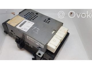 Блок предохранителей P4707784, P4686671   Chrysler Voyager    