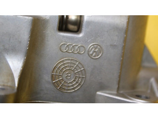 Масляный насос     Audi A3 S3 8P 