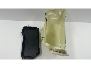 Блок предохранителей  A2045400180   Mercedes-Benz C W204    