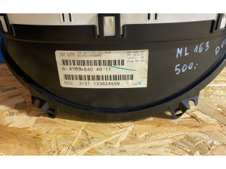 Přístrojová deska  Mercedes-Benz ML W163 2002 A1635404011, 1911210346B  