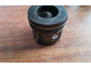 Píst 843ME   BMW 3 F30 F35 F31  pro naftový motor 2.0 B47D20A 