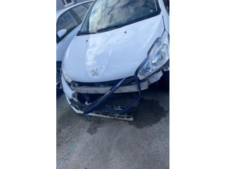 Панель приборов 1611427780, 1611427780   Peugeot 208       