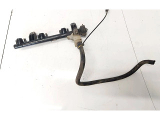 Vstřikovací lišta 238140Q010A, 23814-0Q010-A   Toyota Yaris     