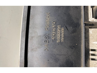 Přístrojová deska  Volvo S70  V70  V70 XC 1998 9168144  