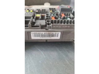   Pojistková skříňka 693168704, 6931687   BMW X5 E70 2009