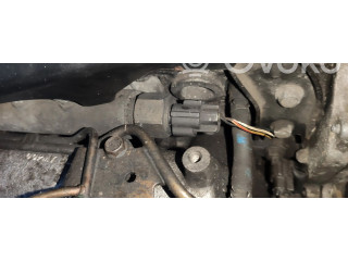 Vstřikovací lišta    Nissan Primera     