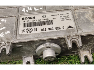 Блок управления двигателем ECU 032906026G, 0261203647   Volkswagen Golf III 1994