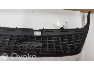 Передняя решётка Ford Mondeo Mk III 2000-2007 года 7S718200D      