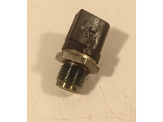Vstřikovací lišta A0061537828   Mercedes-Benz E C207 W207    Om642 