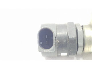 Vstřikovací lišta F00R001823, 059130090J   Audi A4 S4 B7 8E 8H  pro naftový motor 2.7  