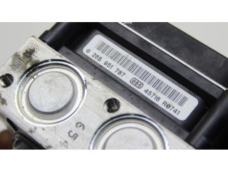 Jednotka ABS 6850890, 6850891   BMW Z4 E89 2014