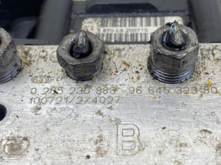 Jednotka ABS 0265230883, 9664532380   Peugeot 3008 I 2012