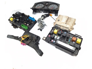 Řídící jednotka 13206762, 13216697   Opel Astra H 2005