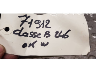   Pojistková skříňka A1729023903   Mercedes-Benz SLK R172 2013