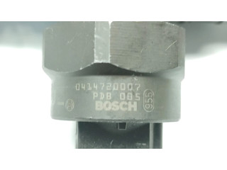 Vstřikovač 038130073F   Audi A4 S4 B5 8D  pro benzínový motor 2.8 AJM 