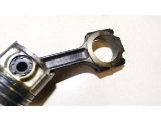 Píst    Alfa Romeo 156  pro naftový motor 1.9  