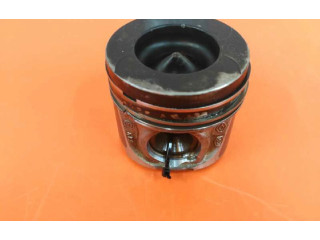 Píst 1200000Q0P   Nissan X-Trail T31    M9R832 