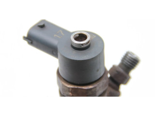 Vstřikovač 338002A800   Hyundai i40  pro naftový motor 1.7 D4FD 