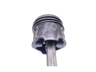  Поршень с шатуном K9K724 K9K724  Renault Megane II  