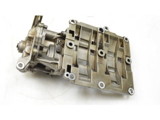 Масляный насос  N47 D20 A,N47 D20 C 7798014  BMW X3 E83 