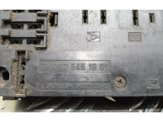   Pojistková skříňka 0025451901   Mercedes-Benz C W202 