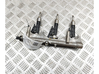 Vstřikovací lišta 7639990, 0261500484   BMW 2 F22 F23    B58 B30 A 