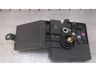   Pojistková skříňka A2115461341, 013948371   Mercedes-Benz E W211 2005