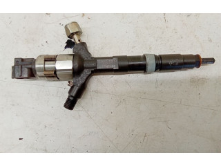 Vstřikovač 2367030030   Toyota Land Cruiser (HDJ90)     