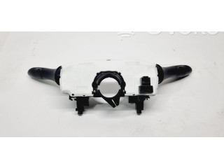 Ручка стеклоочистителей 255604EA0E, 255604EA2B   Nissan Pulsar