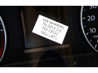 Přístrojová deska  Volkswagen Sharan 2011 7N0920970G  