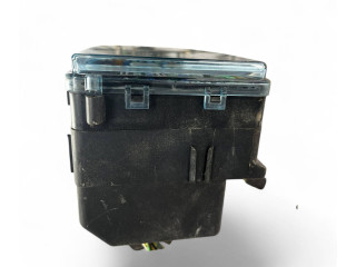   Pojistková skříňka 61131370761, 61131368802   BMW 3 E30 1984