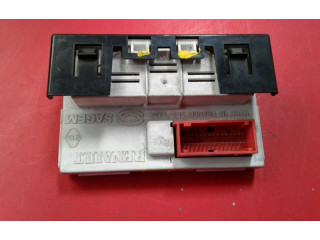 Дисплей    800107839, 611   Renault Megane II