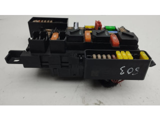 Блок предохранителей 7430060736   BMW i3    