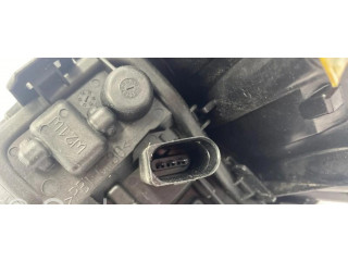 Задний фонарь левый сзади 8V3945095C    Audi A3 S3 8V   2013-2019 года