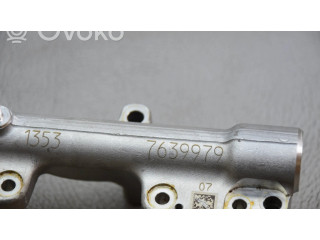 Vstřikovací lišta 7639979   BMW X1 F48 F49  pro benzínový motor 2.0 B46 A20 B 