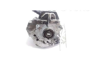 Vstřikovací čerpadlo 8689590   Volvo XC70    D5244T 