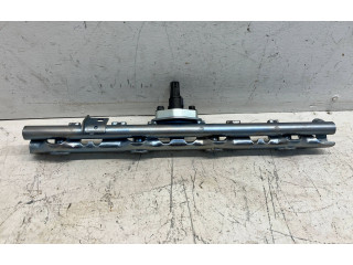 Vstřikovací lišta 8945833030   Toyota Corolla E210 E21     