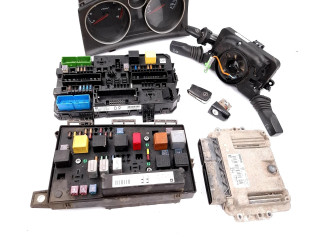 Řídící jednotka 0281011943, 18830077   Opel Astra H 2004