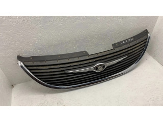 Передняя решётка Chrysler Grand Voyager IV 2001-2007 года 4857522aa      