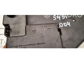   Pojistková skříňka 6906588, 6906603   BMW 5 E60 E61 2004